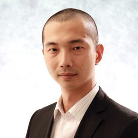 杉山 賢次 氏