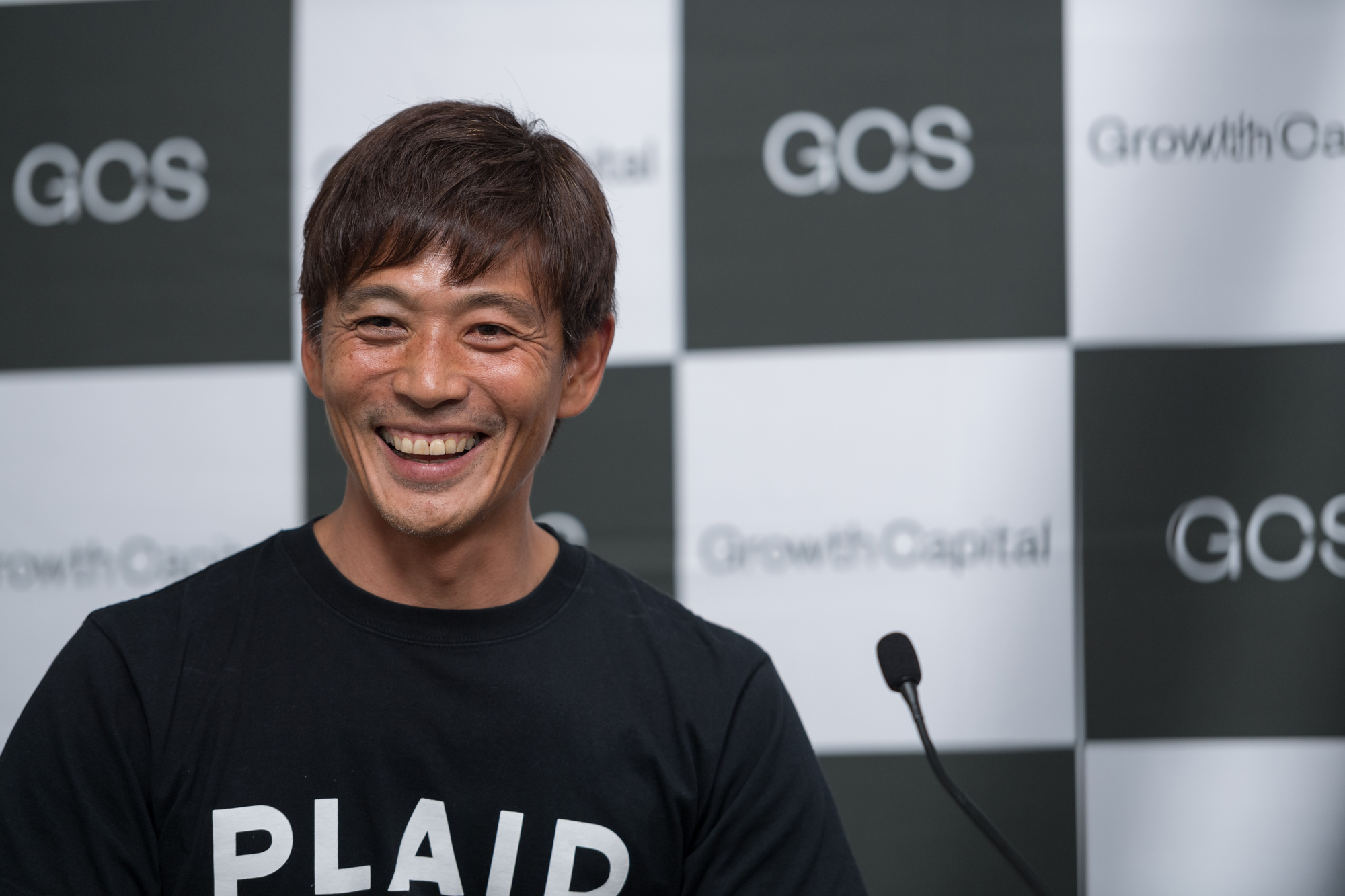 武藤 健太郎(むとう・けんたろう)新卒で新生銀行に入社。金融派生商品の開発や資産運用業務を経て、ドイツ証券投資銀行部門にて約14年間勤務