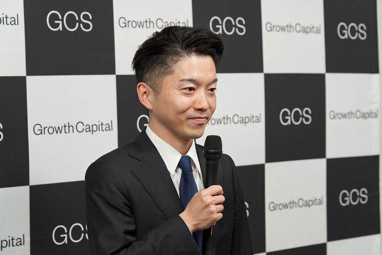 嶺井 政人 (みねい・まさと)早稲田大学在学中にマーケティングソリューションを提供する株式会社セールスサポートを創業し、ネオマーケティングへ売却
