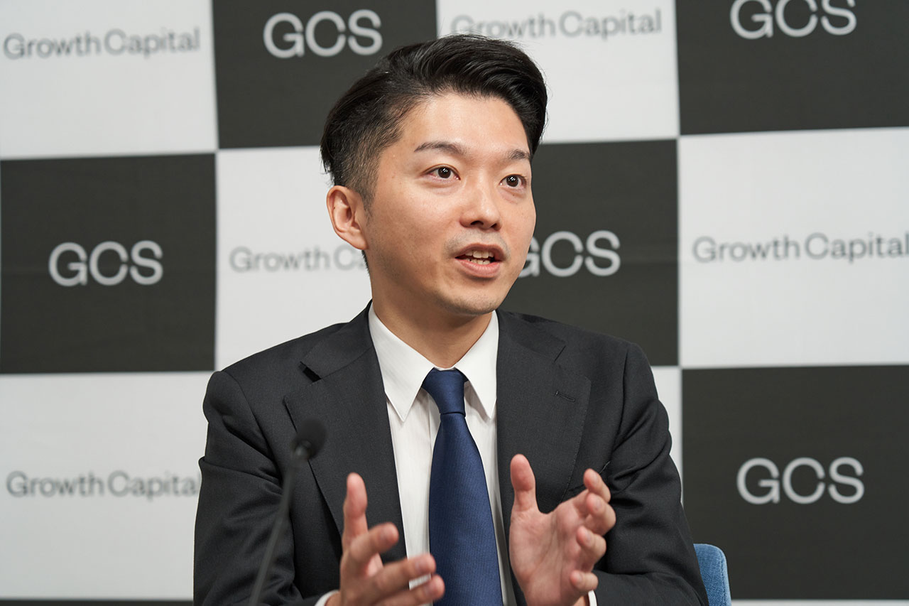 嶺井 政人 (みねい・まさと)早稲田大学在学中にマーケティングソリューションを提供する株式会社セールスサポートを創業し、ネオマーケティングへ売却
