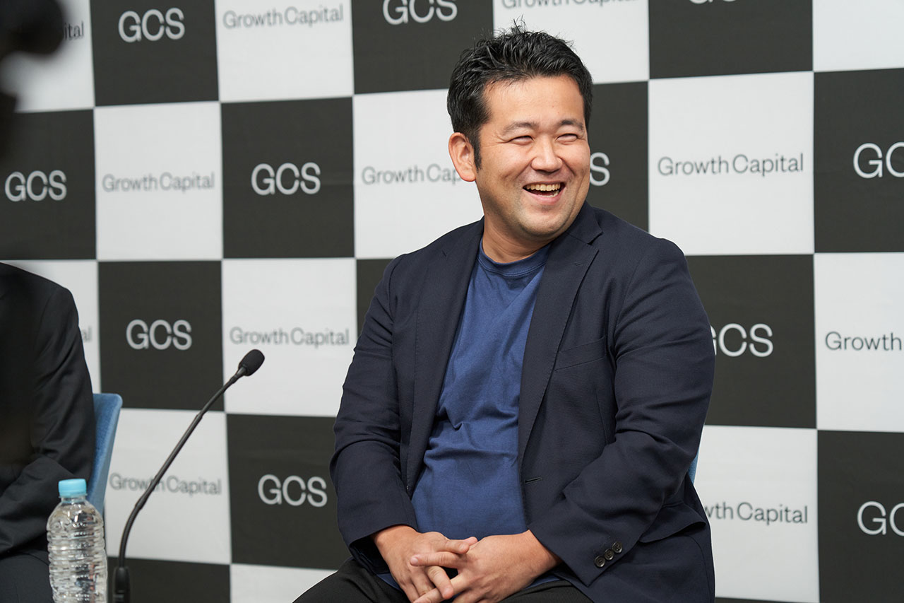 金坂 直哉(かねさか・なおや)2007年に東京大学経済学部卒業後、ゴールドマン・サックス証券株式会社の東京オフィス、サンフランシスコオフィスにて、テクノロジー・金融業界を中心にクロスボーダーM&Aや資金調達のアドバイザリー業務、投資先企業の価値向上業務に従事